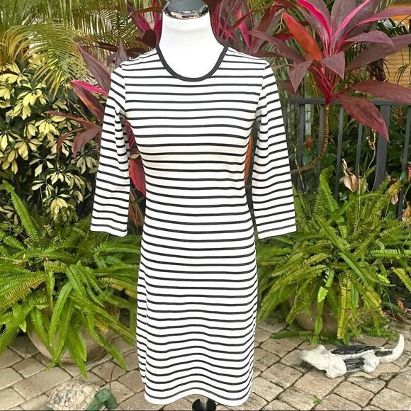 🍍3/$15🍍 HeartSoul Striped 3/4 Sleeve Dress - Picture 2 of 7